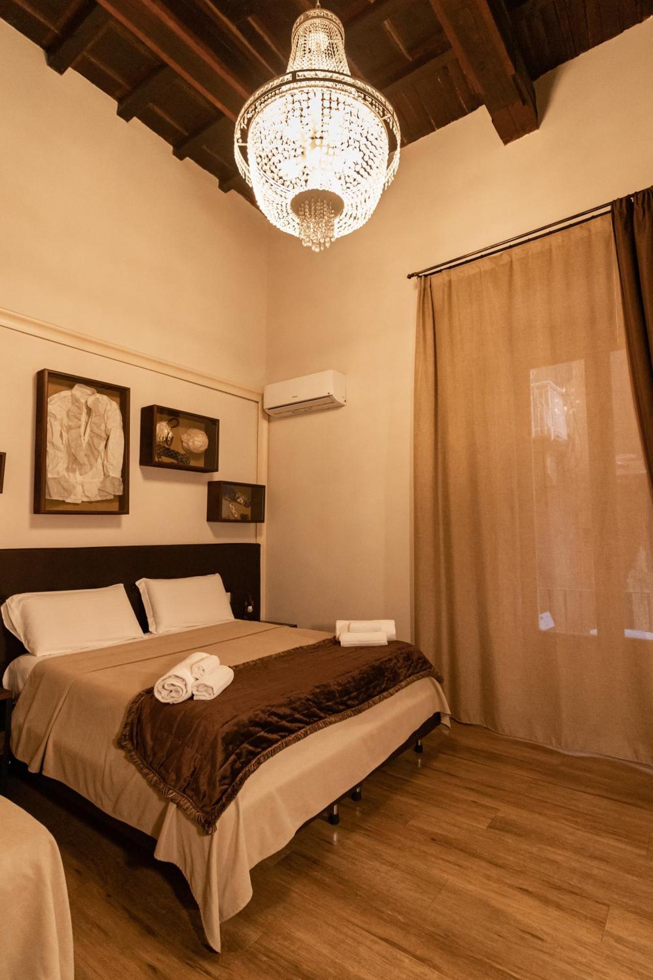 Duomo Luxury 2* Naples