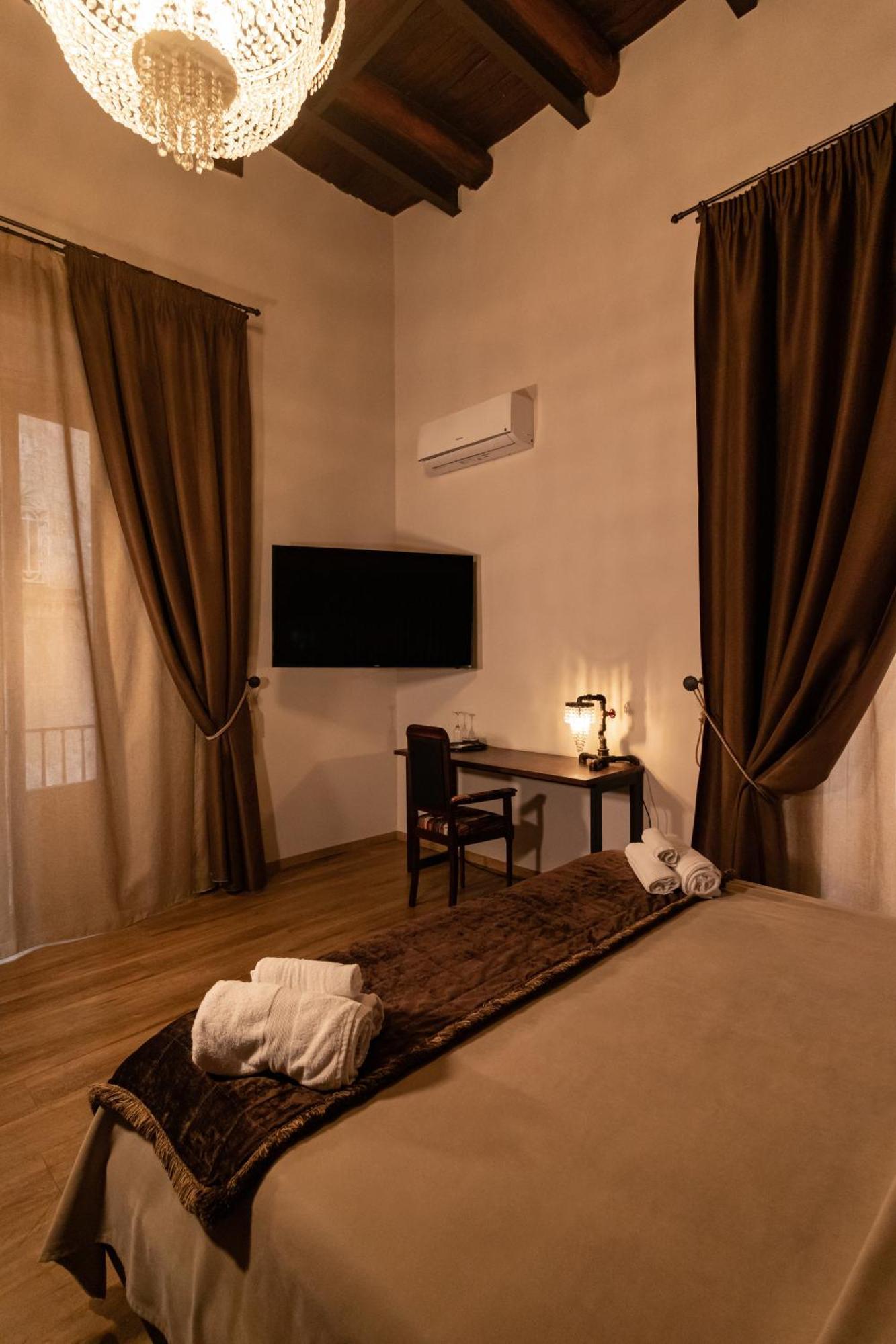 Duomo Luxury Couette-café Naples